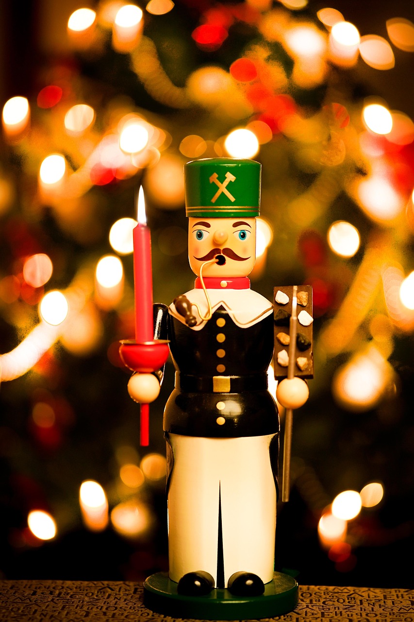 christmas nutcracker, christmas, decoration, christmas eve, xmas, advent, nutcracker doll, nutcracker, figurine, christmas decoration, christmas decor, decorative, decor, bokeh, closeup, nutcracker, nutcracker, nutcracker, nutcracker, nutcracker